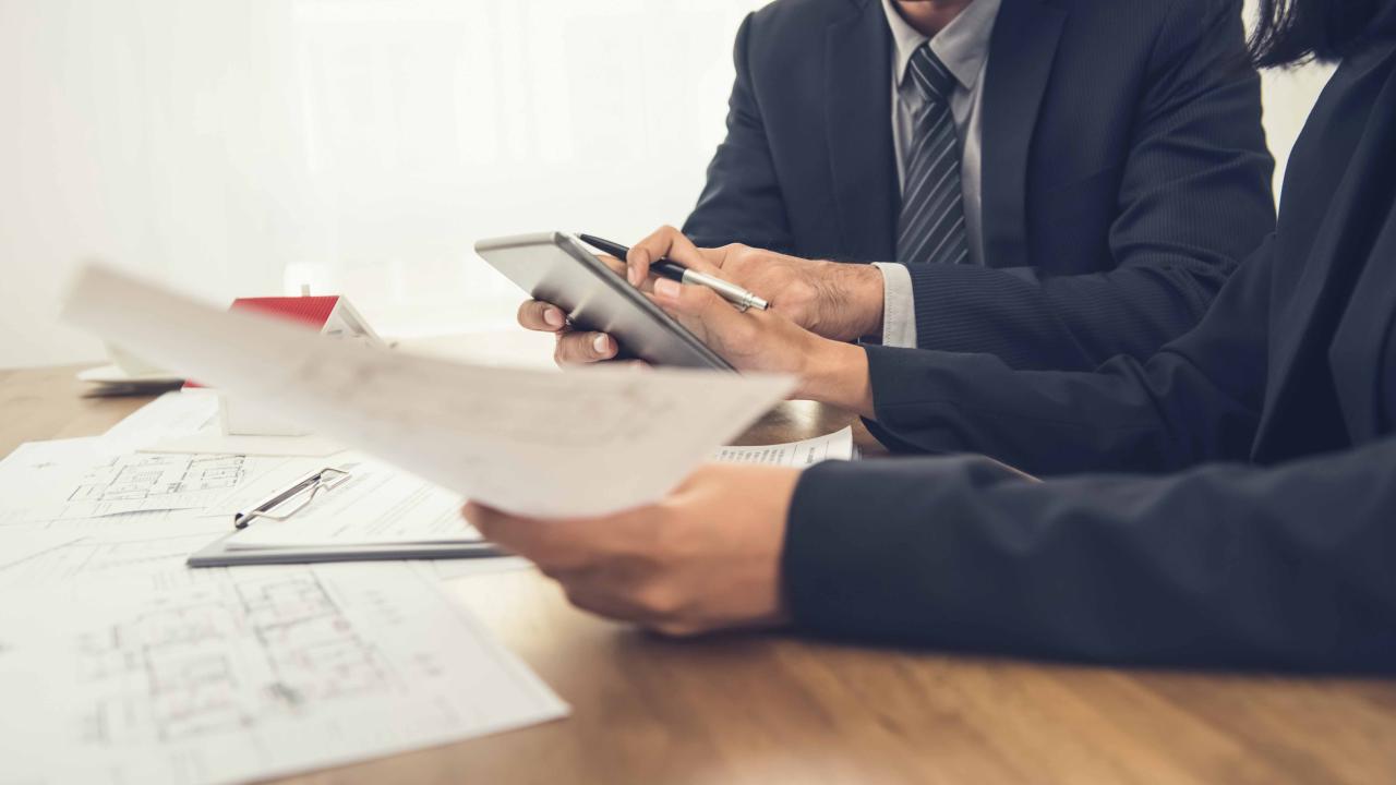 Assessors, valuators and appraisers