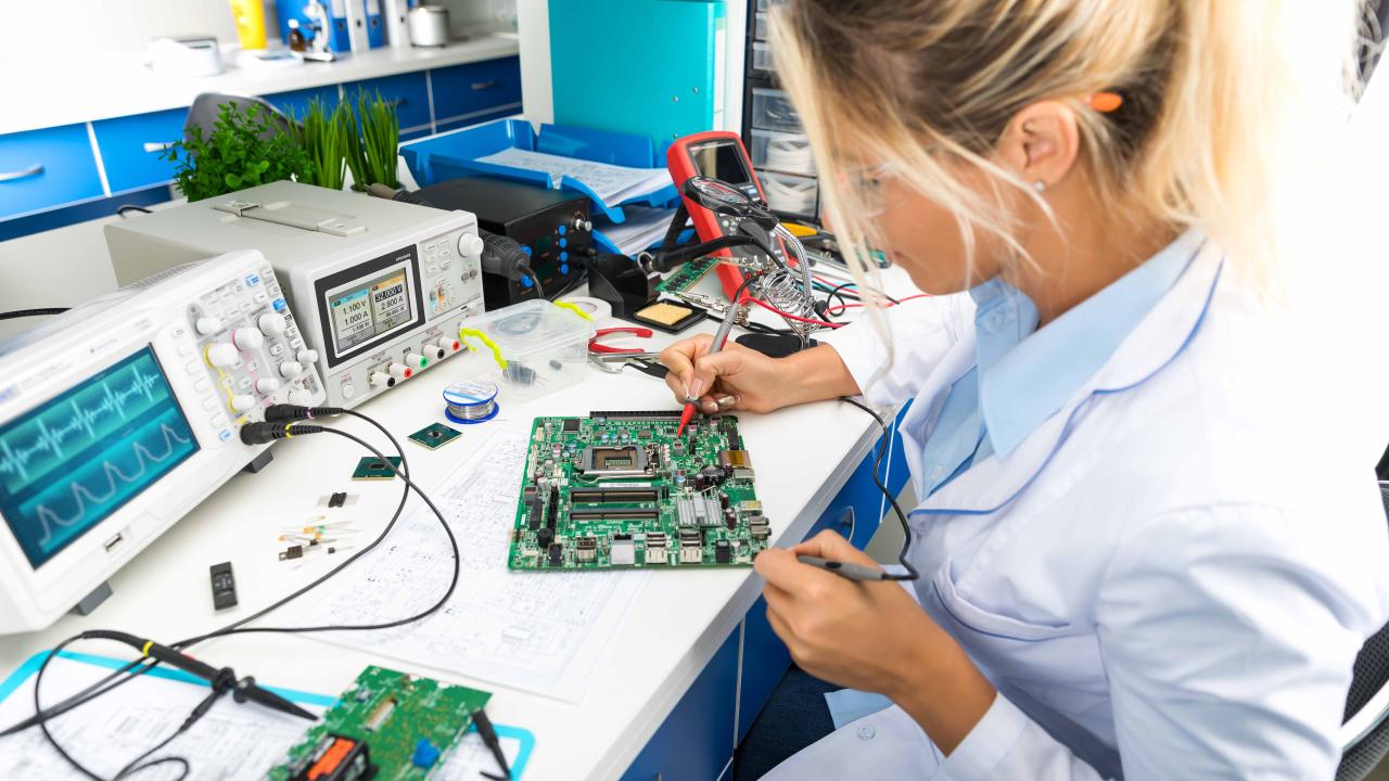 Electrical and electronics engineers
