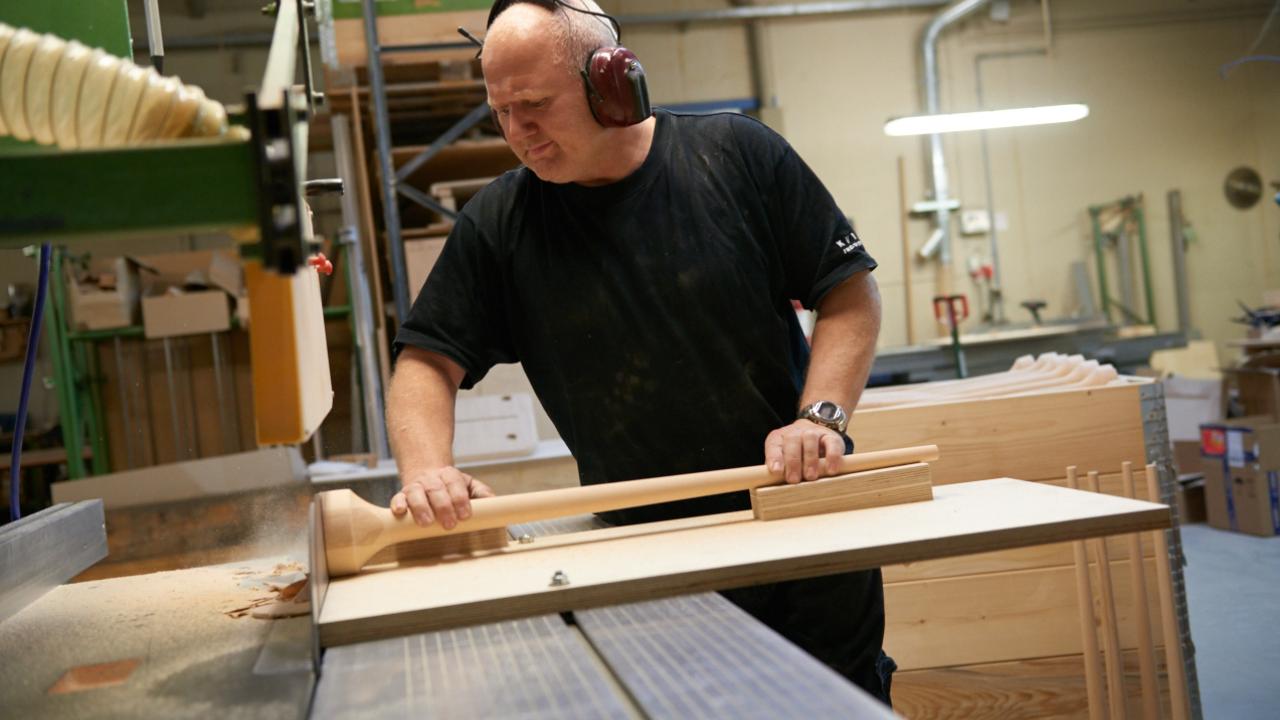Other wood products assemblers and inspectors